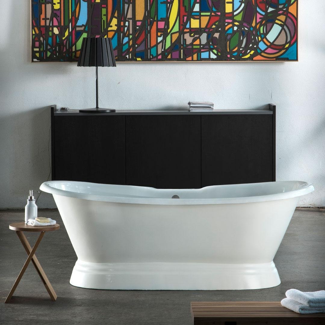 Bodiam Cast Iron Bath 1 Cast Iron bath