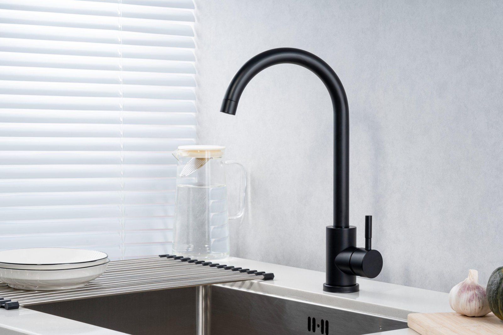 XL Vision - Neo Kitchen Mixer Matt Black Finish 1 XL Vision - Neo Kitchen Mixer Matt Black Finish